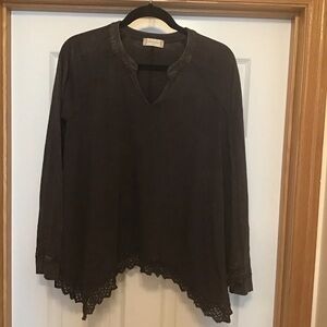 Altar'd State Shirt Womens Medium Sleeve V-Neck Ruffle Crochet Hem Tunic Top